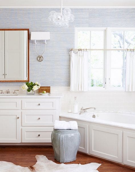 Spacious Bathtub